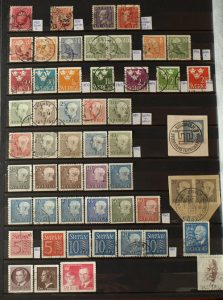 File:Stamp collection.jpg - Wikimedia Commons